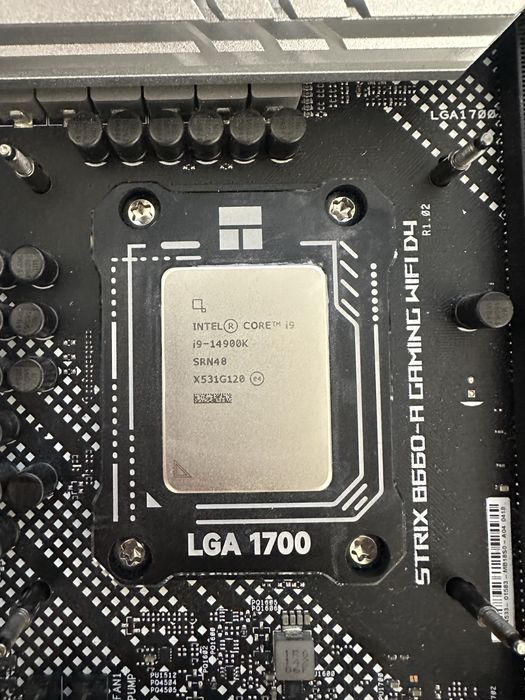 Kit b660 rog strix cu intel i9-14900k