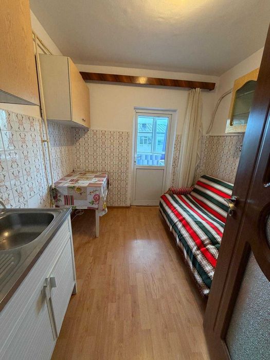 Proprietar, vand apartament cu 2 camere, decomandat, etaj 4, 1982, zona Radu Negru / Schimb cu apartament cu o camera sau garsoniera
