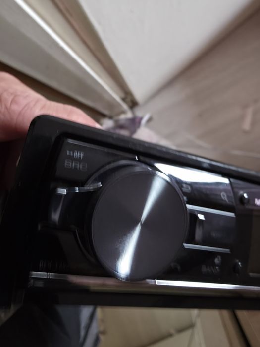 Продавам Pioneer DEH-X9600BT