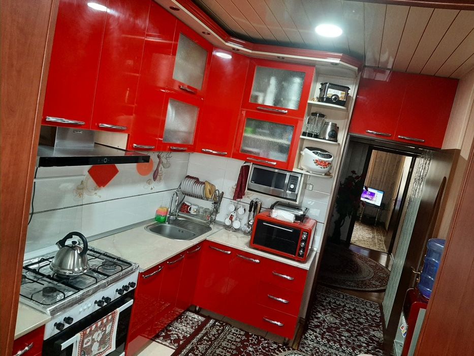 Продается квартира 4 комнатной