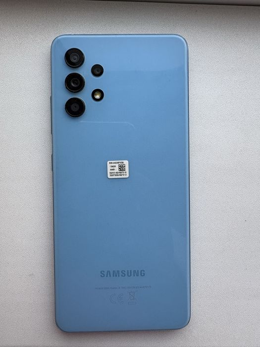 Vand Telefon Samsung A32 display defect