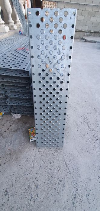 Trepte zincate 64x27cm