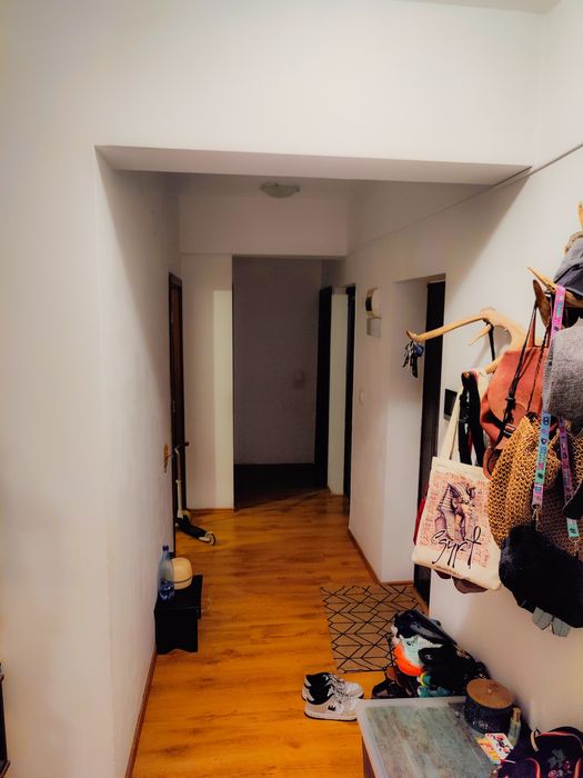 Apartament 3 camere + Loc de parcare- Direct proprietar