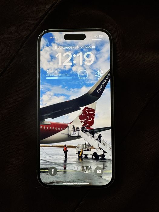 iPhone 15.