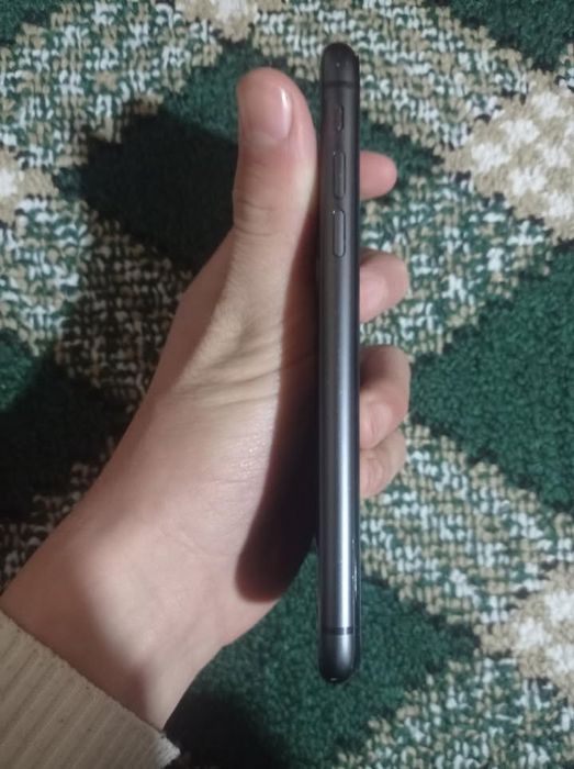 iphone 11 sotiladi