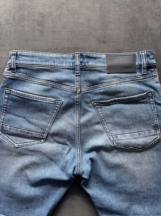 Blugi scurti Hugo Boss