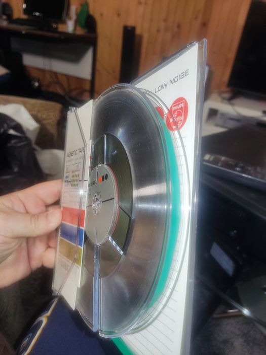 Продавам магнетофонни ролки.