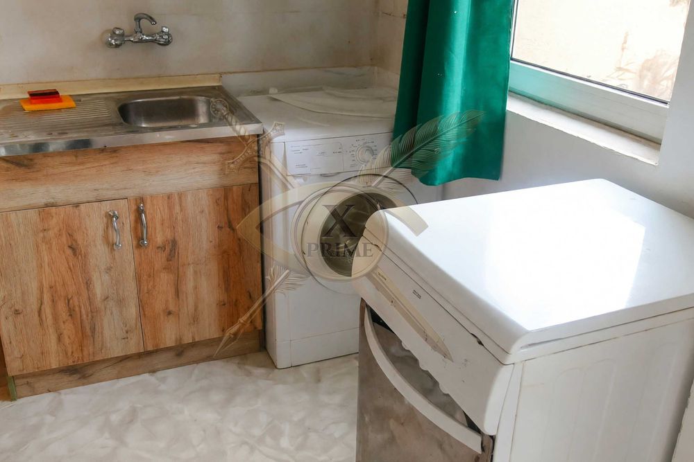 Дава се под наем Двустаен апартамент в Варна, Център - 65 кв.м за 255.65 € - Снимка #1