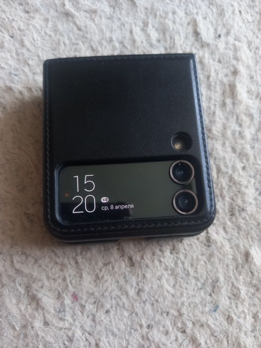 Samsung Galaxy Z Flip 4 5G E sim