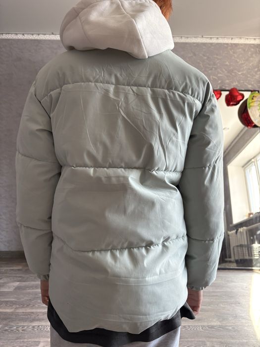 Весенняя куртка б/у