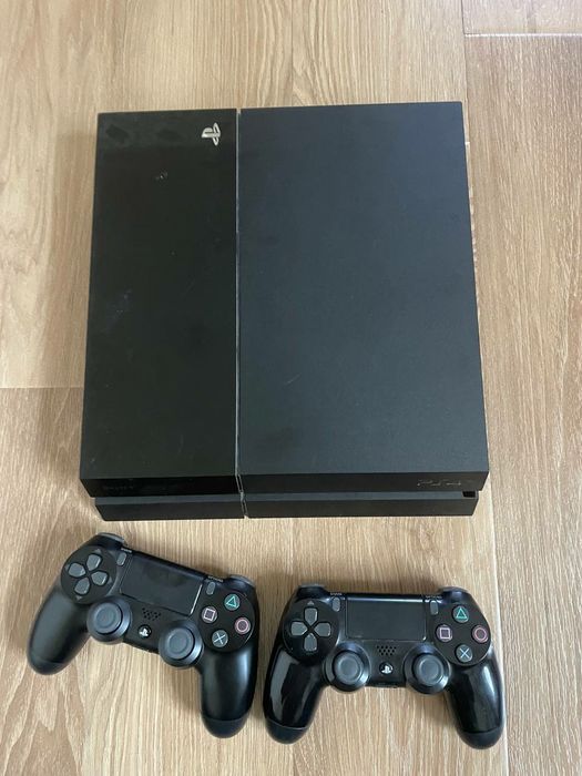 Playstation 4/ 2 ta original pult 10.50