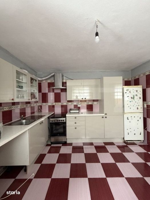 Casa P+M+beci,  211 mp utili, 432 mp teren, Livezi