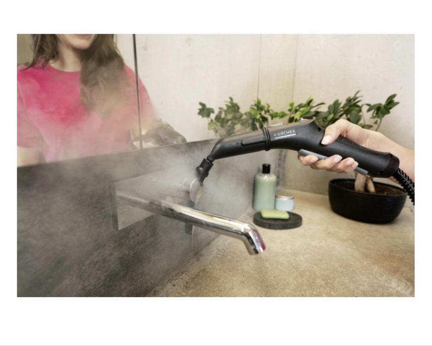 Пароочиститель Karcher белый
