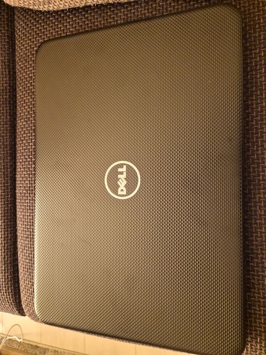 Laptop DELL negru
