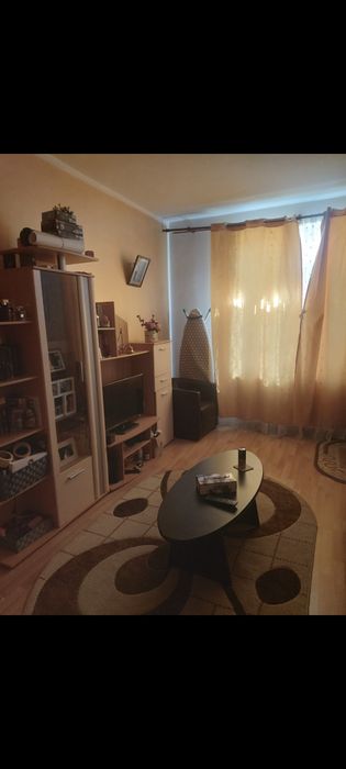 Inchiriez apartament cu o camera zona centrala