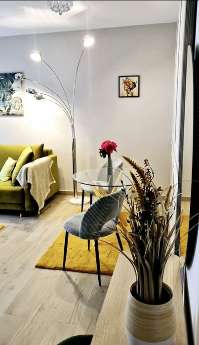 Inchiriez apartament nou,cu doua camere