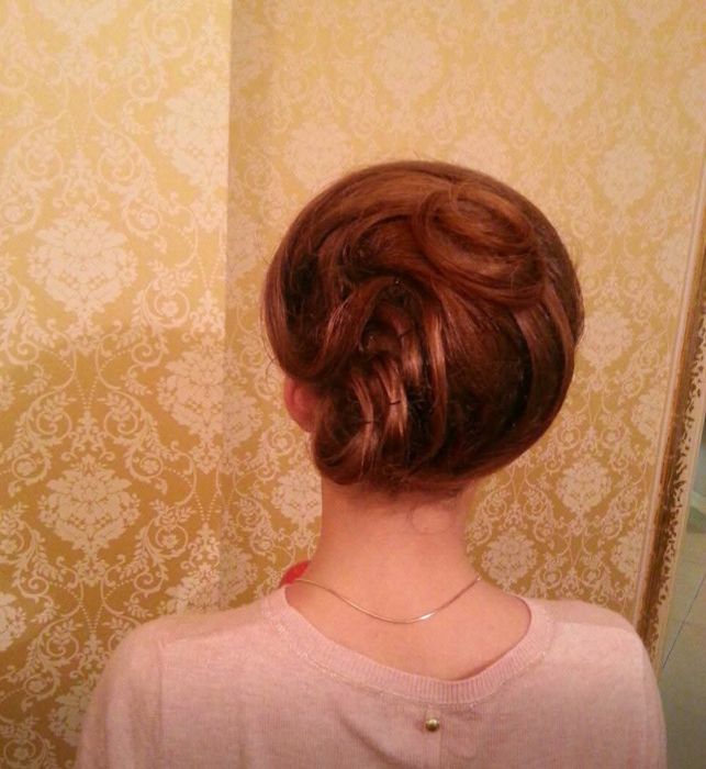Frizuri/Coafuri/Vopsit/Pus extensii /Clip on & banda adeziva