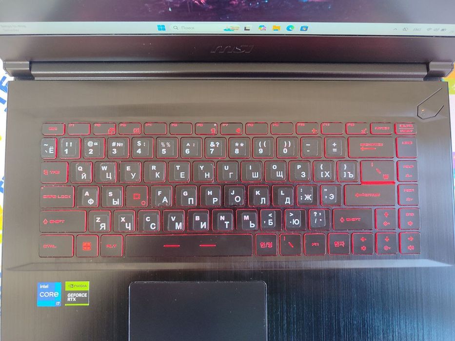 Продается игровой ноутбук 
MSI GF63 THIN