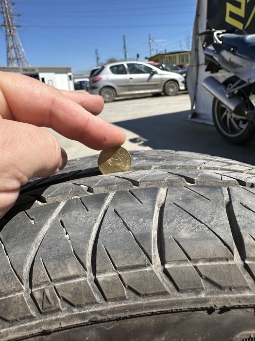 Единична гума 205/55/16