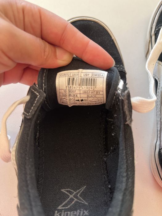 Продам кеды vans