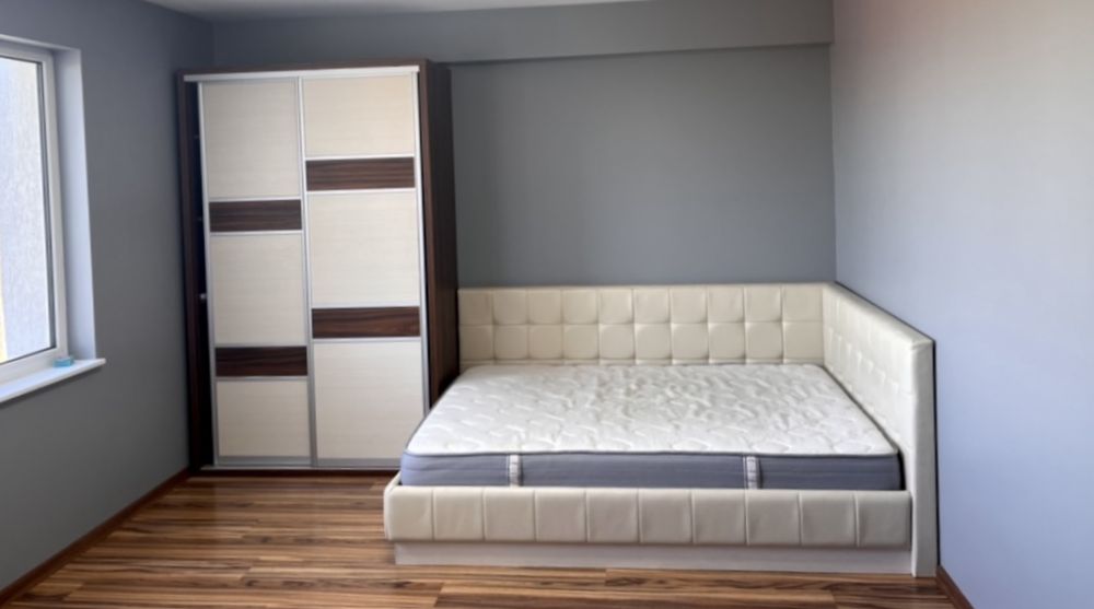 Обзавеждане за стая: Легло, гардероб и секция