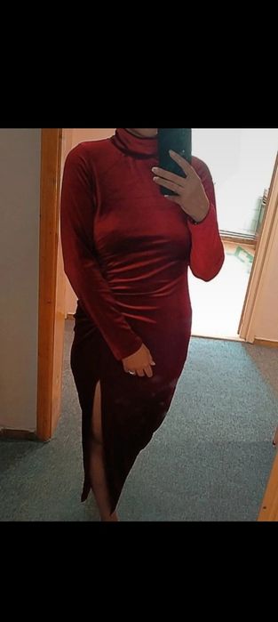 Rochie catifea cu guler