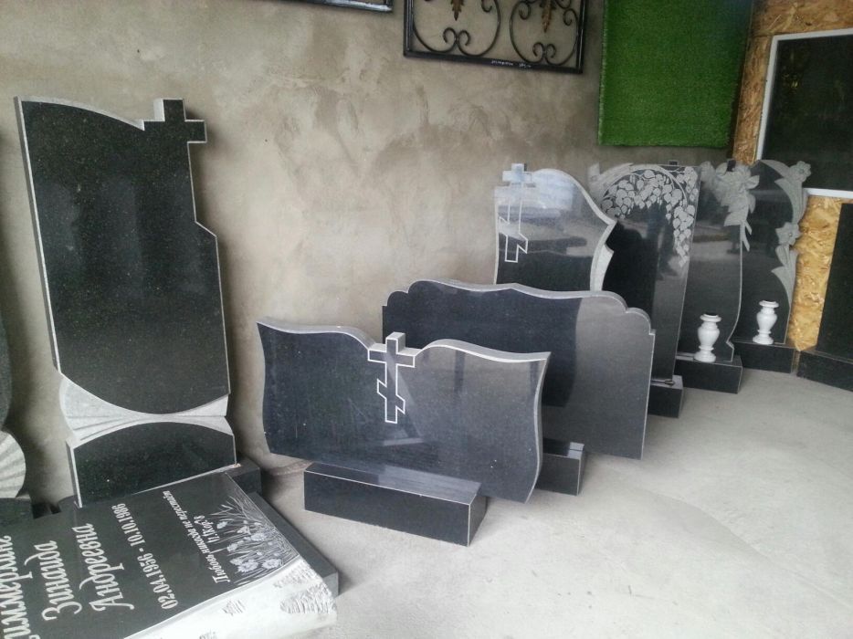 Памятники из гранита и мрамора,мазарные плиты