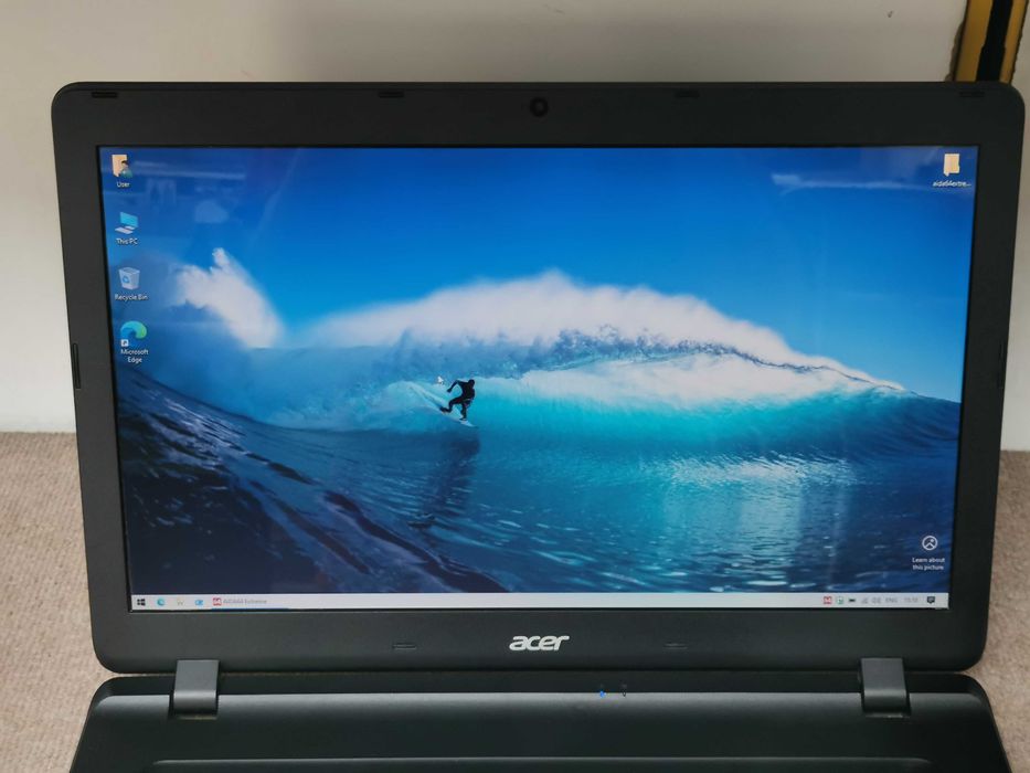 17" лаптоп Acer Aspire ES1-732