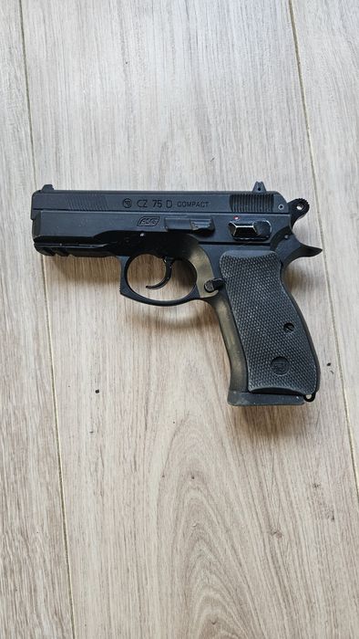 Еърсофт пистолет ASG 75 D Compact