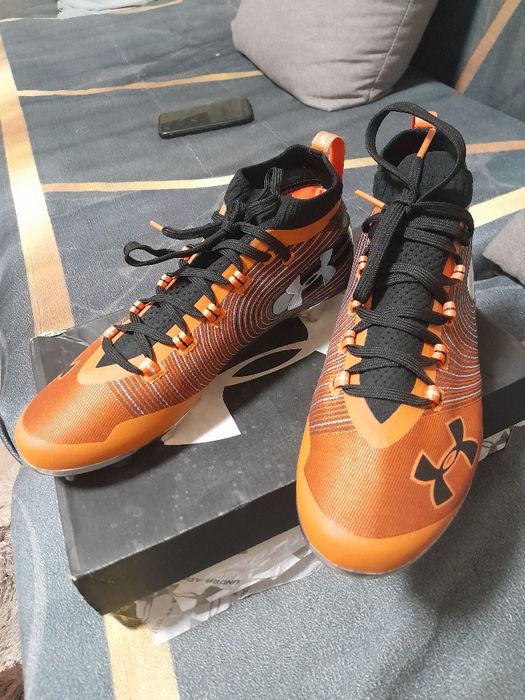 Бутонки за футбол  Under Armour