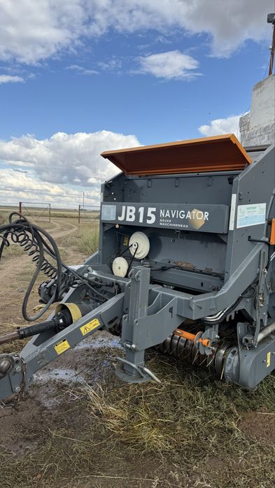 Продам прессподборщик JB 15