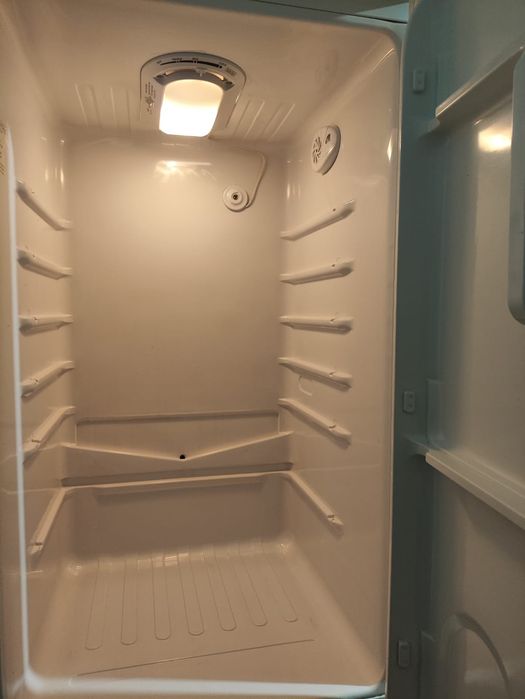 Продам холодильник Samsung