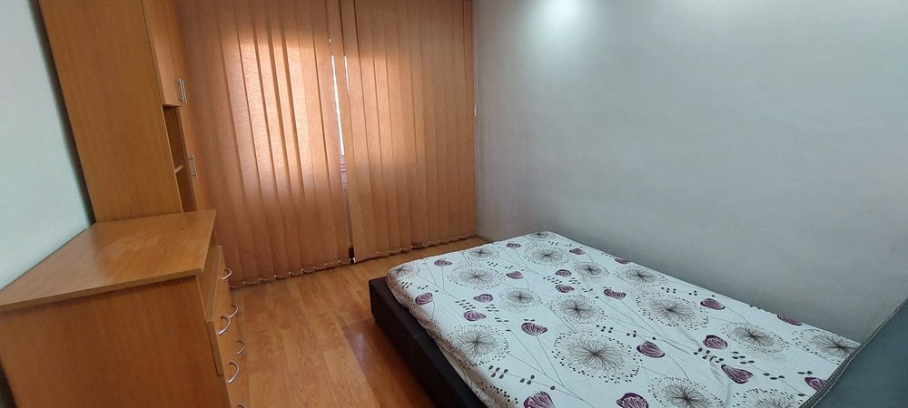 Inchiriez apartament cu 4 camere Timisoara, Calea Lipovei,  500 euro.