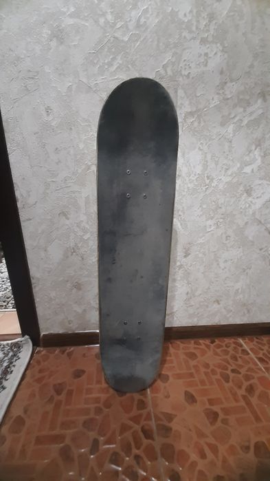 Срочна продаётся конадский скейт!