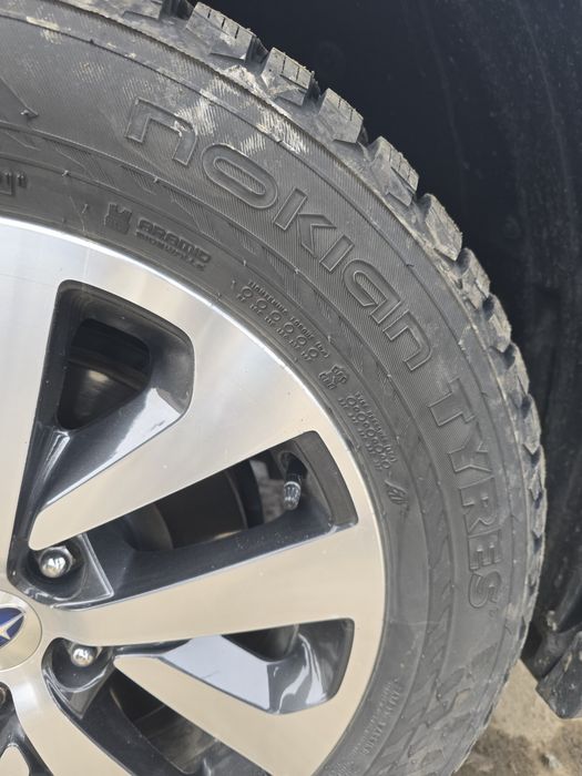 Шины Nokian Hakkapeliitta 9  R17