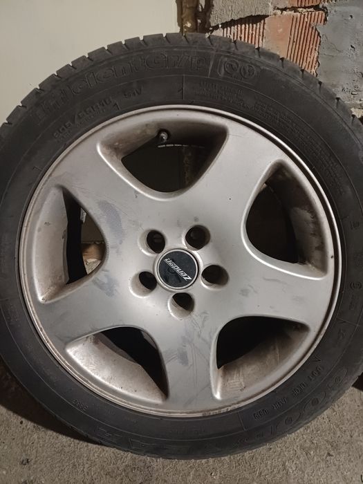 205/55R16 Good Year гуми с джанти