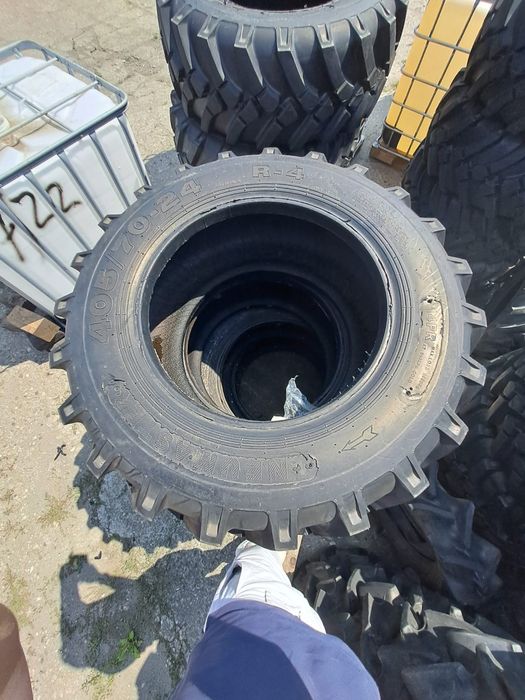 Neumaster  405/70 R24; 405/70 R20; 17,5/70 R24