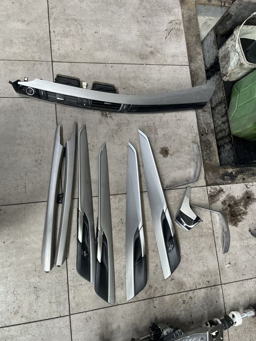 Интериорни лайстни бмв х5 ф15 ( interiorni laistni bmw x5 f15 )