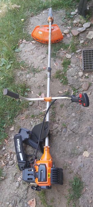 Motocoasă pe benzină 52cc, 2.2 kW – Tijă demontabilă | Puternică | Stare foarte bună