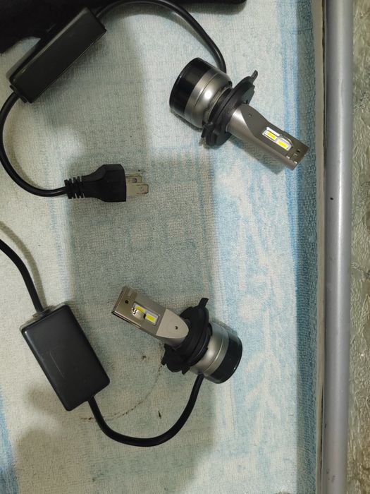 Продам Лэд лампочки H4