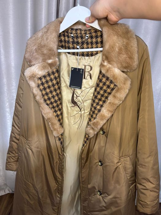 Зимняя куртка Raffaello с меховым воротником