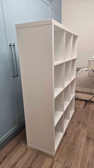 Стеллаж IKEA KALLAX с 12 ячейками