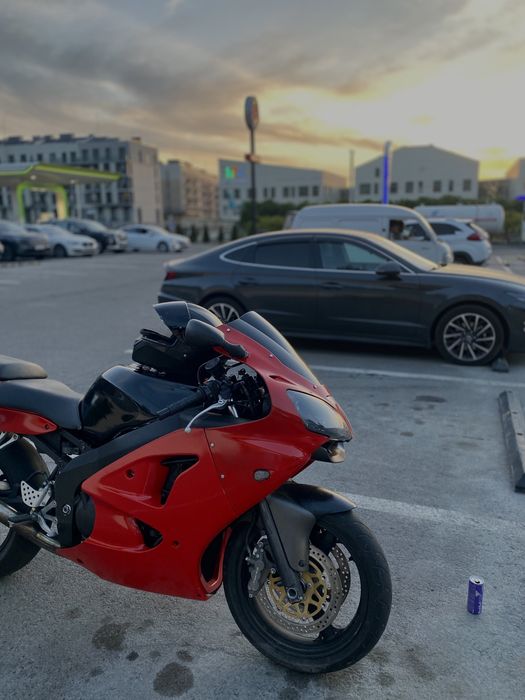 Kawasaki zx6r ninja 2000г