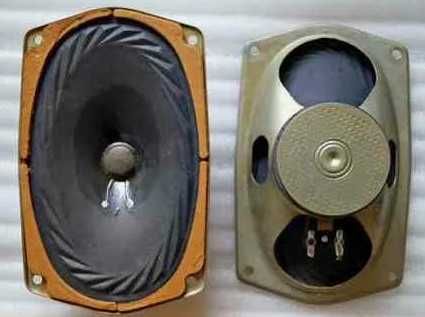 Продам Динамики смотрите в описании