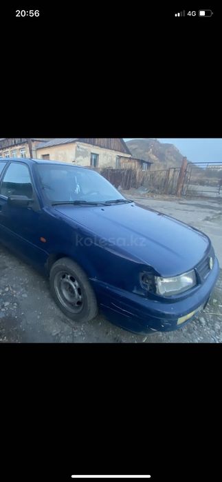 Машина Пассат б4