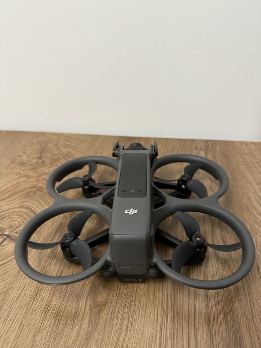 Drona DJI Avata 2