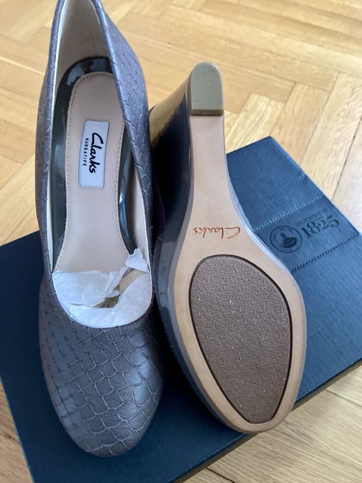 Clarks нови елегантни дамски обувки