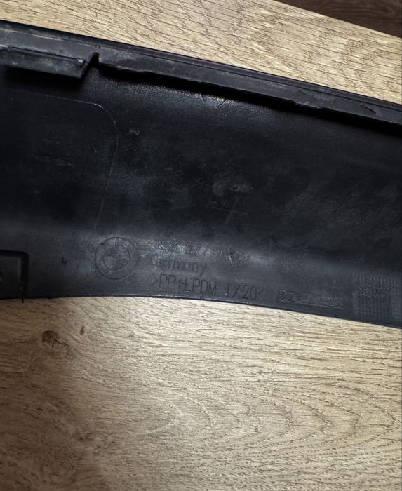 Добавка задна броня дифузиор BMW F30 340, 335 черен лак ОЕМ