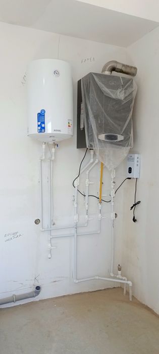 Сантехник 24\7
(Установка Аристон Вертекс Айрфел Двухконтурные Газовые