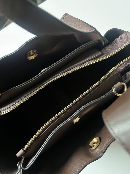 Poseta Yves Saint Laurent. Piele intoarsa